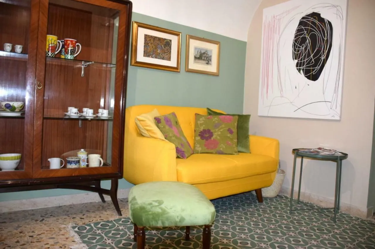 Holiday home Casa Famoso Villa Catania Italy