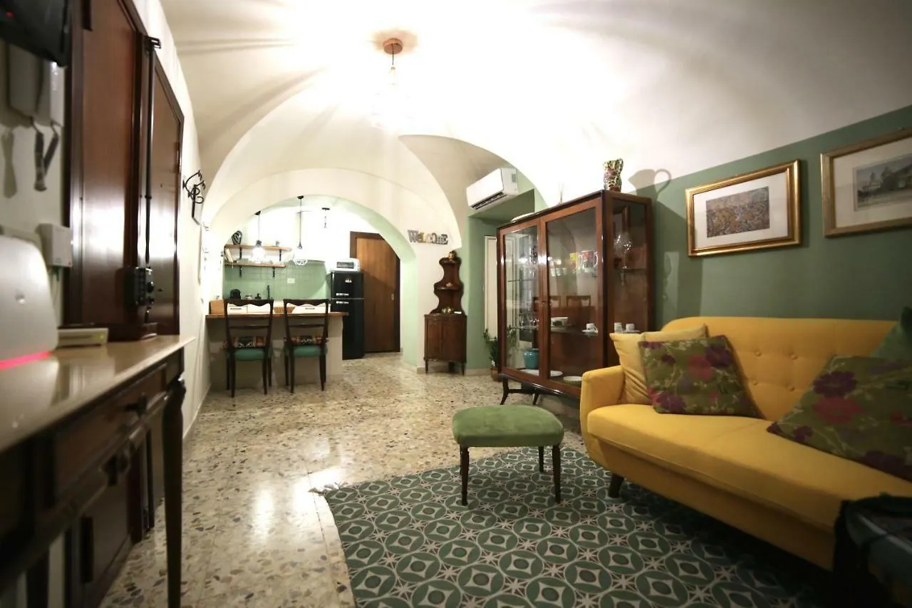 Casa Famoso Villa Catania 0*,  Italy